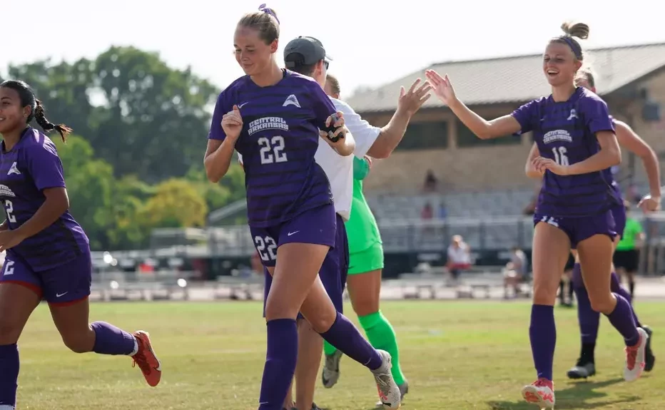 Central Arkansas is still searching for its first win of 2024 after falling 3-0 too UTSA on Sunday.