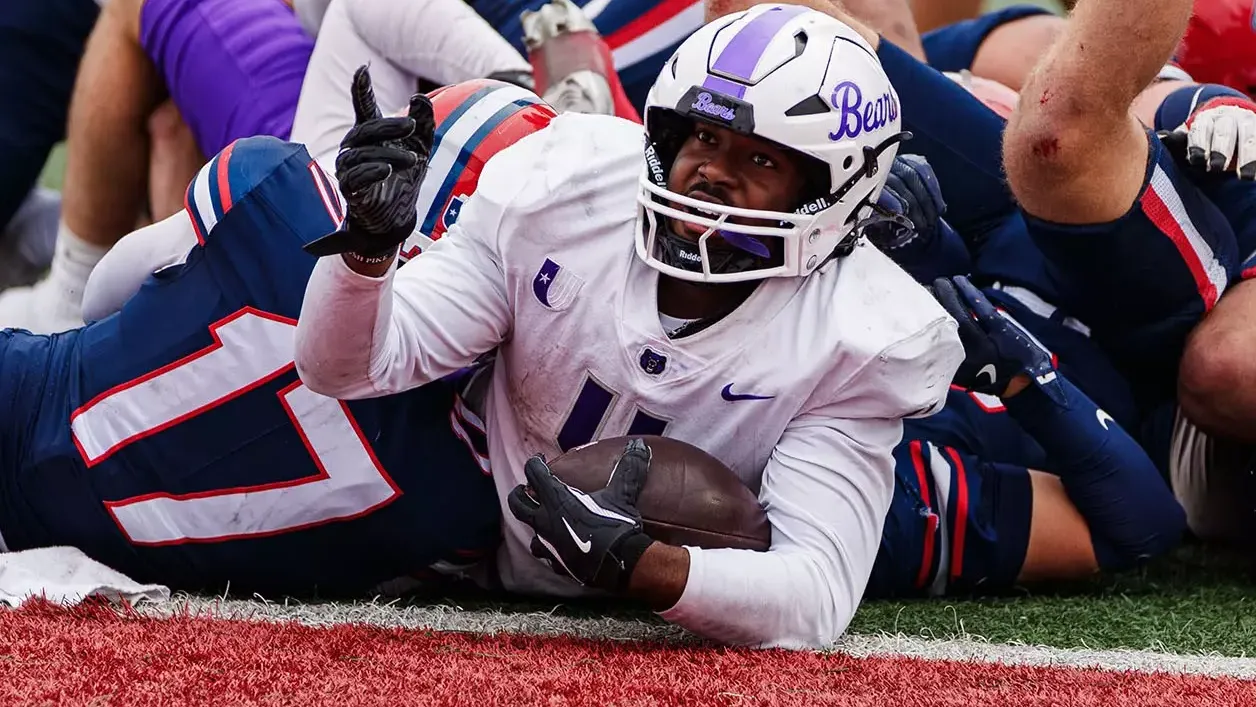 UCA's Darius Hale gets across the line for a touchdown against Utah Tech