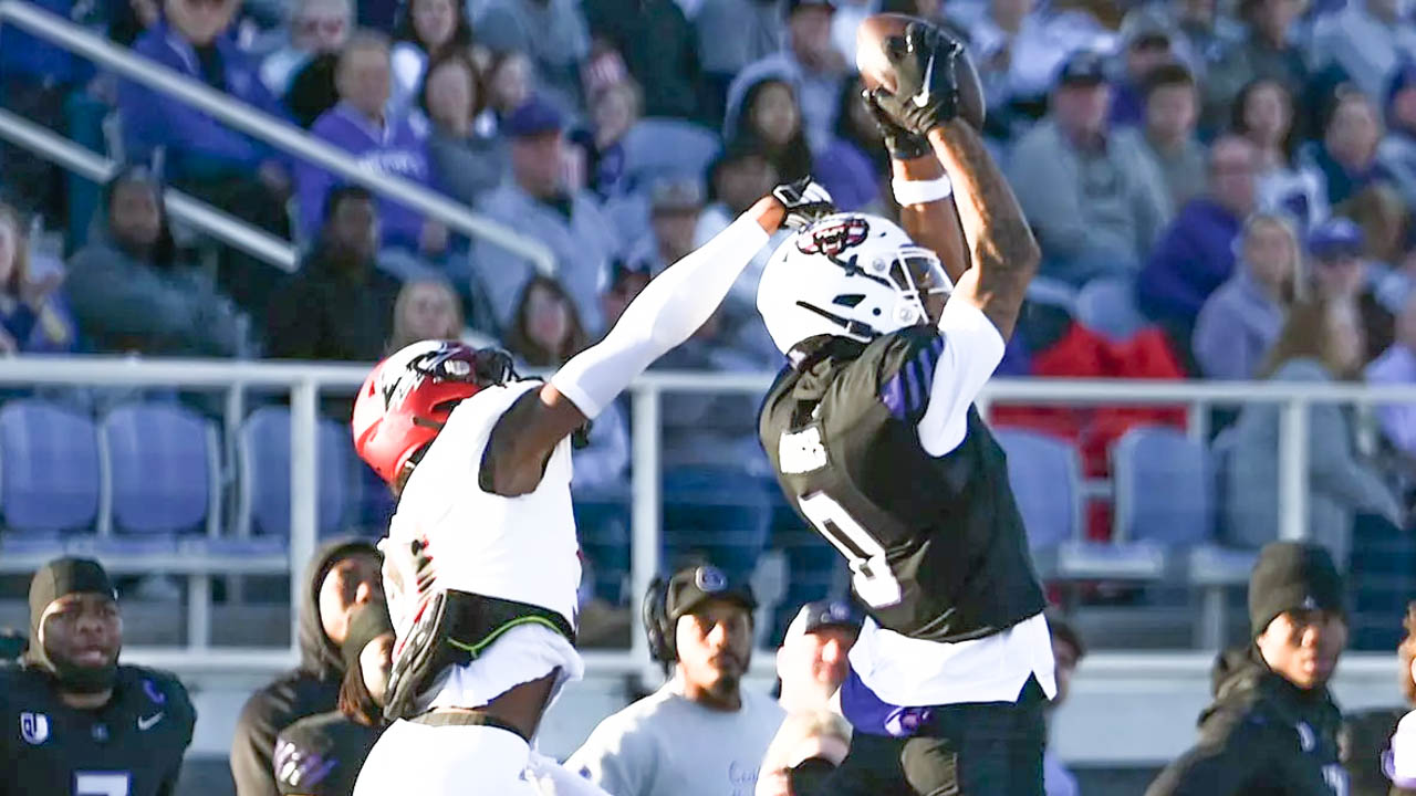 UCA Bears wide receiver Trejan Bridges goes up to catch a pass against Southern Utah