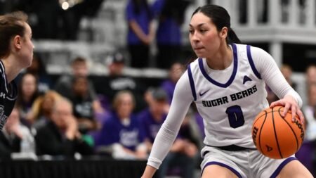 Sugar Bears Jade Upshaw looking inside in an ASUN Conference game against Lipscomb
