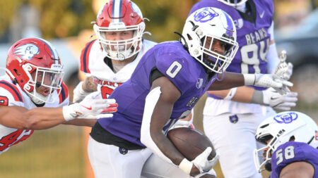 UCA Bears running back Landen Chambers running against Utah Tech