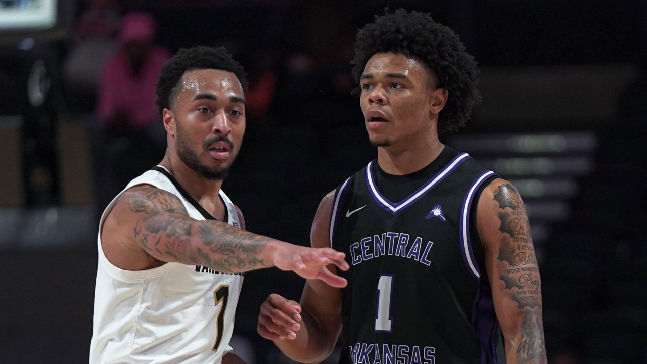 UCA Bears guard Camren Hunter during game against the Vanderbilt Commodores