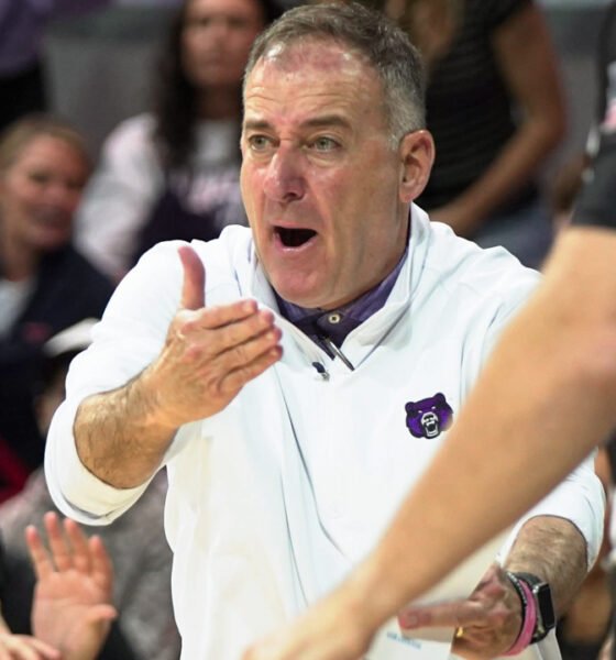 UCA Bears coach John Shulman during game against SMU.