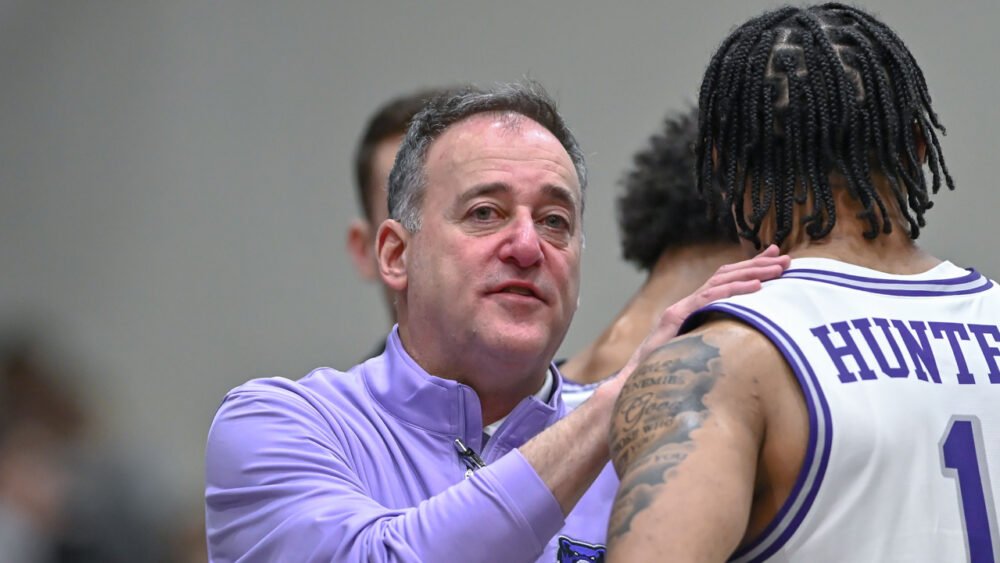 UCA Bears coach John Shulman