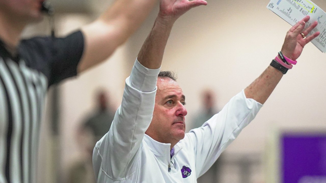 UCA Bears coach John Shulman on sidelines against Queens