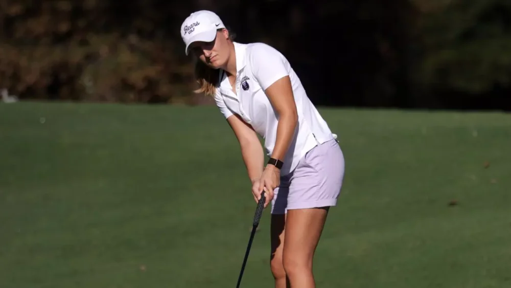 UCA Bears golfer in Kansas