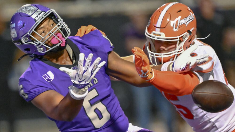 Central Arkansas Bears tight end Kealen Juniel can't haul in a catch against UT-Rio Grande Valley in game at Estes Stadium